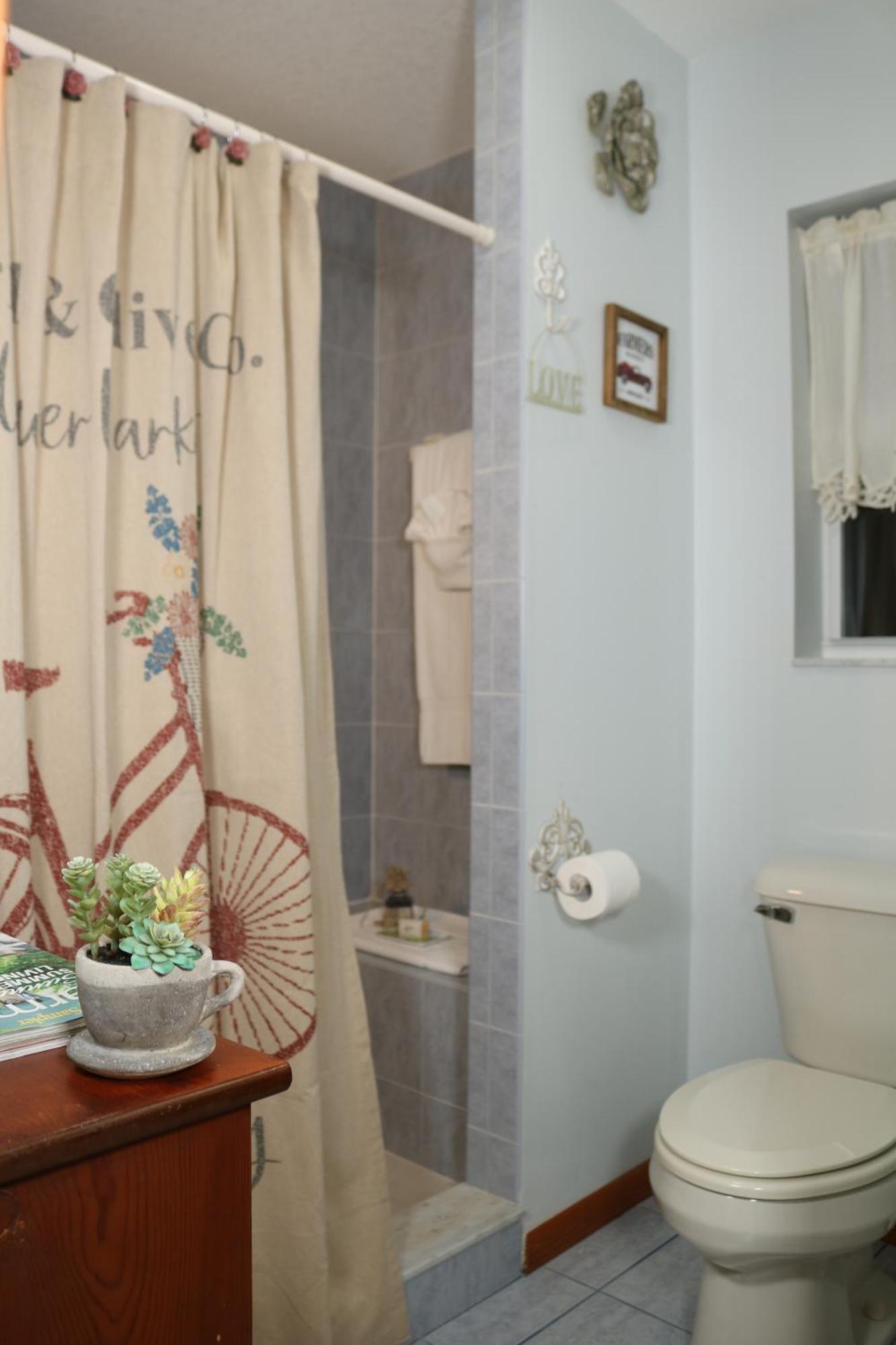 Crystal River Lullaby B&B Bilik gambar